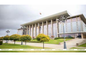 Лукашенко заслушал доклады Крутого и Кочановой. В числе главного - совещание по Витебщине и мониторинг в торговле