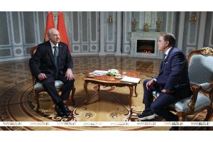 Встреча с Трампом, ситуация в мире и Беларусь будущего. Полная версия интервью Лукашенко RT