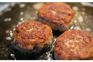 Степень прожарки rare заказывали?