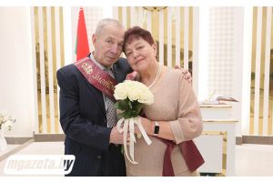И вся волнительность момента, и торжество той свадьбы золотой…