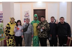 Концертная программа «Мы дарим вам тепло своей души» сейчас проходит в Молодечненском районном центре культуры 