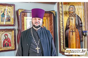 Счастлив тот, кто участвует в строительстве храма