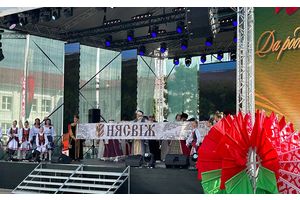 В Несвиже продолжается праздничная программа, посвященная 800-летию.
