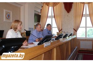 В Молодечненском райисполкоме обсудили новшества в сфере такси