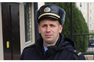 Старший участковый инспектор милиции Молодечненского РОВД спас гражданку от мошенников