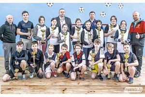 В футбол играют все!