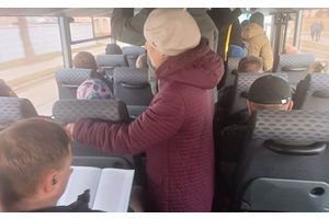 Один мужчина на весь автобус