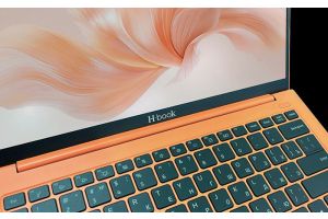 «Горизонт» выводит на рынок новый ультратонкий ноутбук в космическом оранжевом цвете