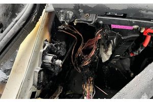 Восьмое загорание автомобиля сначала года