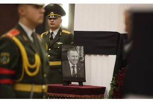 В Минске проходит прощание с Владимиром Макеем