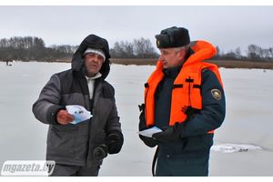 Отправляясь на зимнюю рыбалку, возьмите «кошки»