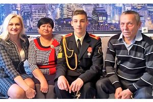 В благодарность за любовь к детям, мудрость и душевную доброту