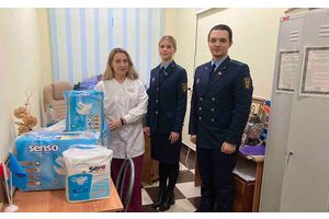 В новогодних акциях приняли участие сотрудники прокуратуры района