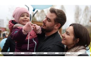 Лукашенко: отцовские наставления помогают определять верные ориентиры и преодолевать трудности