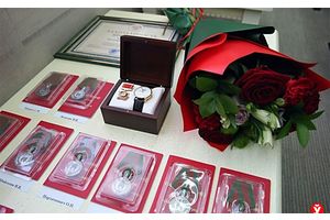 Александр Турчин вручил награды госслужащим Минской области