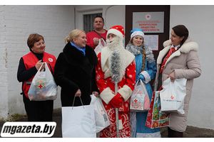 В Молодечно проходит кампания «Елка желаний»