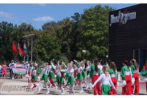 В городском парке на площадке у Летнего амфитеатра состоялось торжественное открытие мероприятия «Время выбрало нас»