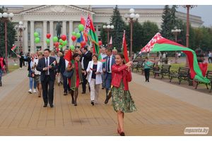 В Молодечно прошел митинг в поддержку мира, безопасности и спокойствия
