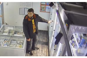 Правоохранители разыскивают участника уличной потасовки на АЗС в Молодечно
