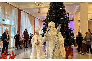 В Молодечно состоялся новогодний праздник для детей сотрудников ОВД и клуба «Алмаз»