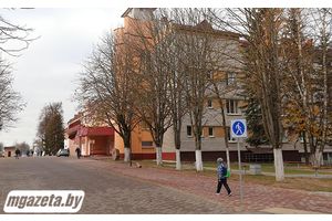 Пешеходная зона, новая парковка, места для отдыха