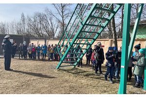 Учащиеся 3 классов посетили учебный полигон Молодечненского отдела Департамента охраны