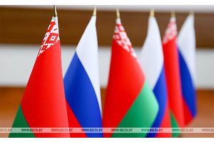 Лукашенко прогнозирует в следующем году выход на досанкционный уровень работы экономики
