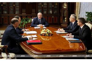 Лукашенко поставил задачу обеспечить безопасность в случае кибератак, но не создавать для этого новые центры
