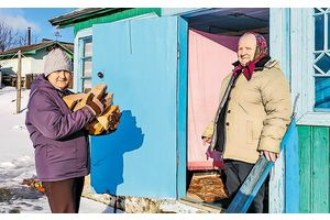 Пенсіянерам дапамагаюць сацыяльныя работнікі