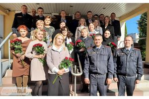 Чествовали мам и посадили дерево