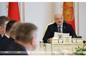 Управленцы местной вертикали, директора предприятий и заместители министров. Кадровый день у Президента