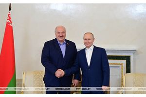 Встреча с Путиным, жаркий селектор, прокурорский отчет и портовая логистика. Итоги мощной недели Президента