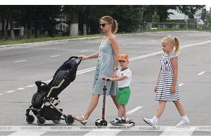 ГАИ призвала родителей научить ребенка безопасному поведению на дороге