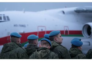 Белорусские военные направились на учения в Казахстан