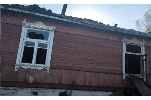 В Олехновичах пожар повредил жилой дом