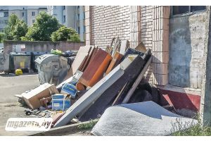 Отдам старый диван в хорошие руки