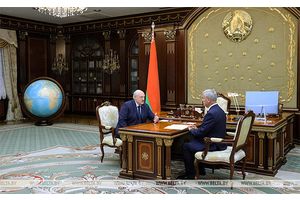 Лукашенко ориентирует парламент нынешнего созыва на решение всех задач в развитие Конституции до окончания полномочий