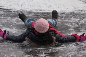 Восемь человек на Минщине были госпитализированы из-за гололедных и холодовых травм