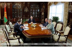 Лукашенко: с экономикой Беларуси не все так гладко, но она демонстрирует хорошее оживление