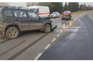Возле Красного столкнулись 