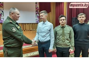«Хочу быть военным, как отец»