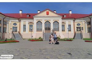 Пінск: пракаціцца на цеплаходзе, паспрабаваць мясцовы «снікерс»