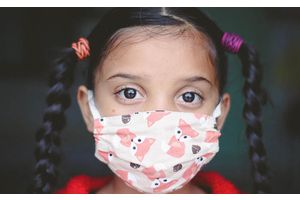 Прививка поможет защитить детей от ковид. Как ее сделать в Беларуси и что для этого нужно