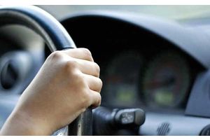 В Молодечно юноша катал девушку на машине клиента СТО