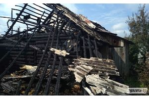 Ночной пожар на улице Замковой увидел водитель такси