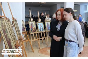 Творчество с душой и верой: персональная выставка икон Ядвиги Сенько проходит в Лебедевском СДК