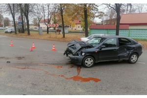 В Молодечно столкнулись такси и легковой автомобиль