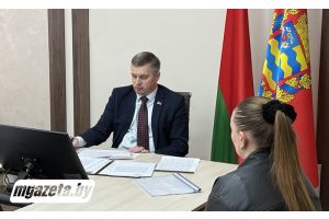 Сегодня личный прием граждан и представителей юридических лиц провел председатель Молодечненского райисполкома Павел Губко