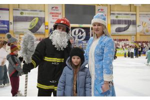 Зимние забавы и уроки безопасности: как молодечненцы провели выходные на льду