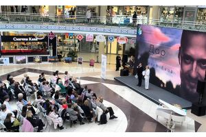 Молодечненский художник представил свою выставку в ТЦ «Столица»